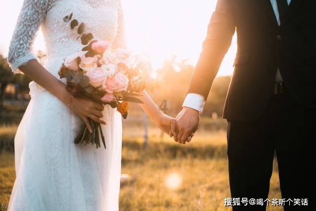 云南山体滑坡已致8人遇难，车行老板驱车前往送保暖衣物，担心妨碍救援后折返