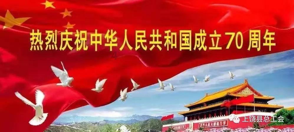 夏季纽扣裙