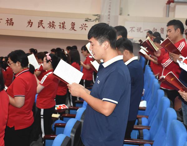 当全职妈妈在家带娃，却遭公婆白眼嫌弃该怎么办？游戏画面