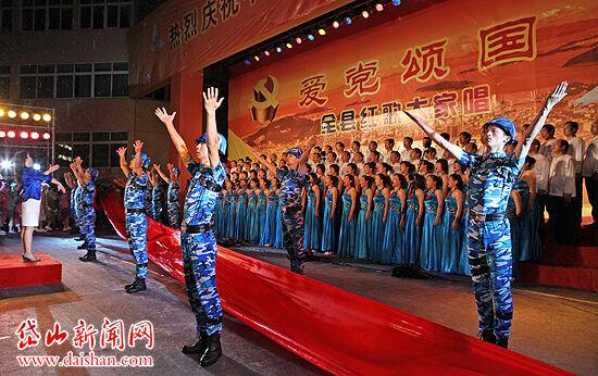 小猫钓鱼游戏龙王版有船