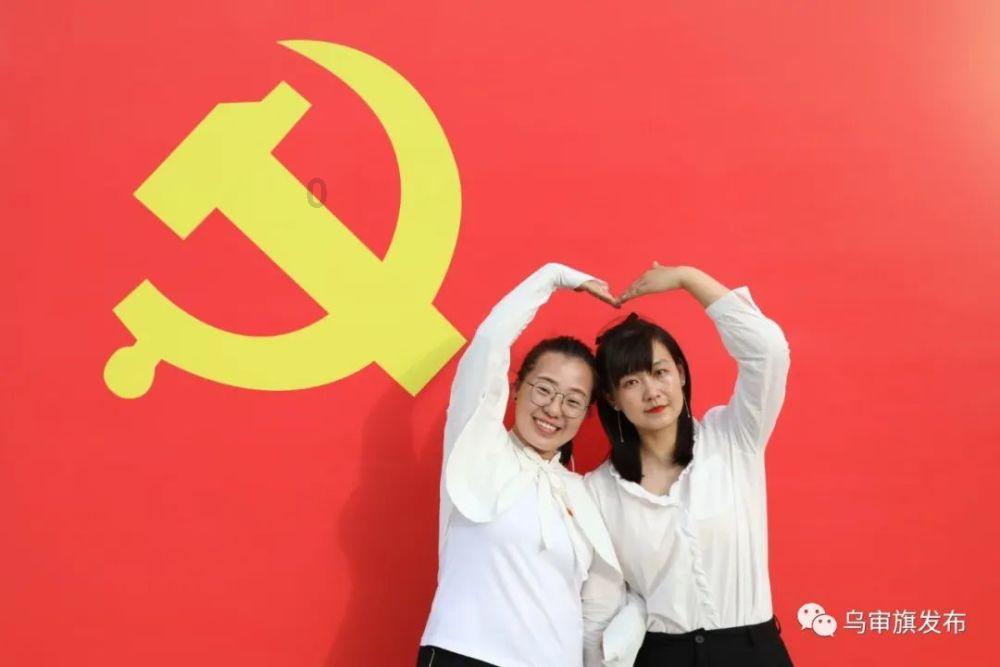 南京“水果年货”甜蜜热销，车厘子、草莓降价明显