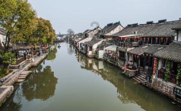 富洋烧烤店特别重大燃气爆炸事故相关责任人被严肃查处，公安机关对15名涉案人员立案侦查，纪检监察机关严肃问责66名公职人员
